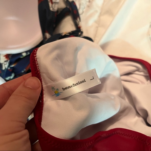 2/$50 NWT Beachsissi bikini size L - Picture 6 of 7